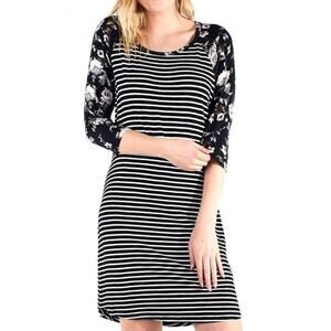 Eyeshadow women's floral and striped T-shirt Dress - Size M